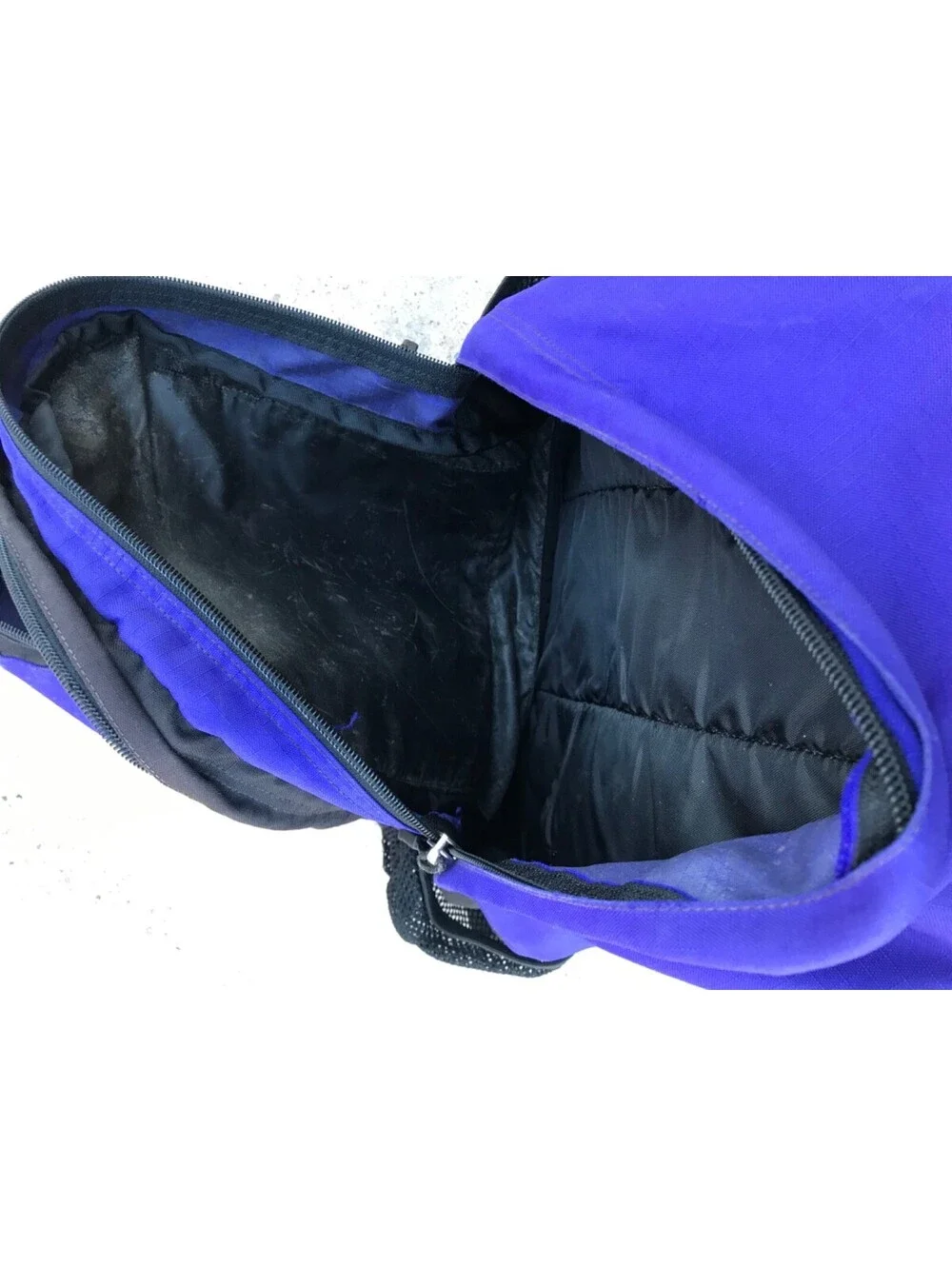 The North Face Mojave Backpack Purple and Black No Hole, Tears has Pilling Dirt